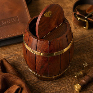 Tirelire en bois artisanale avec initiales gravées, boîte à monnaie personnalisée, tirelire décorative, cadeau pour la maison - Product Image 6