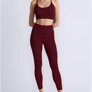 Conjunto de Yoga para Mujer, Venta en Línea, Sin Costuras, Transpirable, Bra Deportivo, Leggings, Ropa de Entrenamiento, Secado Rápido, Ropa Deportiva para Gimnasio, Logotipo Personalizado - Product Image 3
