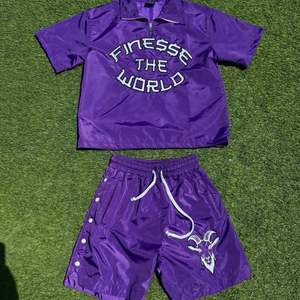 Ensemble de sport pour hommes, t-shirt à manches courtes avec fermeture éclair et short, tenue de sport décontractée pour la course à pied et la salle de sport - Product Image 1