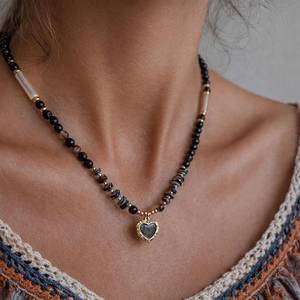 Collar de Ágata Negra con Colgante de Corazón, Gema Delicada, Collar de Joyería Boho en Capas con Cuentas - Product Image 2
