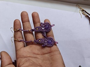ต่างหูทำมือสีม่วงสไตล์โบโฮประดับลูกปัดทองและหินสำหรับผู้หญิง - Product Image 4