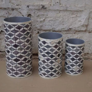 Vases à fleurs décoratifs en bois et osserie incrustée, au design élégant, parfaits pour les événements de mariage et la décoration intérieure raffinée - Product Image 3