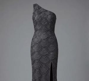 Robe de soirée sirène noire à sequins faite à la main avec fente haute, robe de tapis rouge asymétrique, fournisseur en gros - Product Image 1