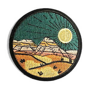 Patch brodé circulaire motif Soleil Océan, à coudre sur tissu, pour accessoires vestimentaires - Product Image 5