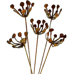 Piquet de jardin en métal rustique motif grappe de fleurs sauvages, sculpture de prairie naturelle pour pelouse, accent extérieur - Product Image 1