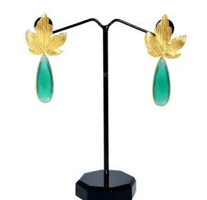 ต่างหูดอกไม้พลอยนิลสีเขียวออแกนิกธรรมชาติทำด้วยมือ925เงินแท้วินเทจเครื่องประดับมินิมอลสำหรับผู้หญิง - Product Image 1