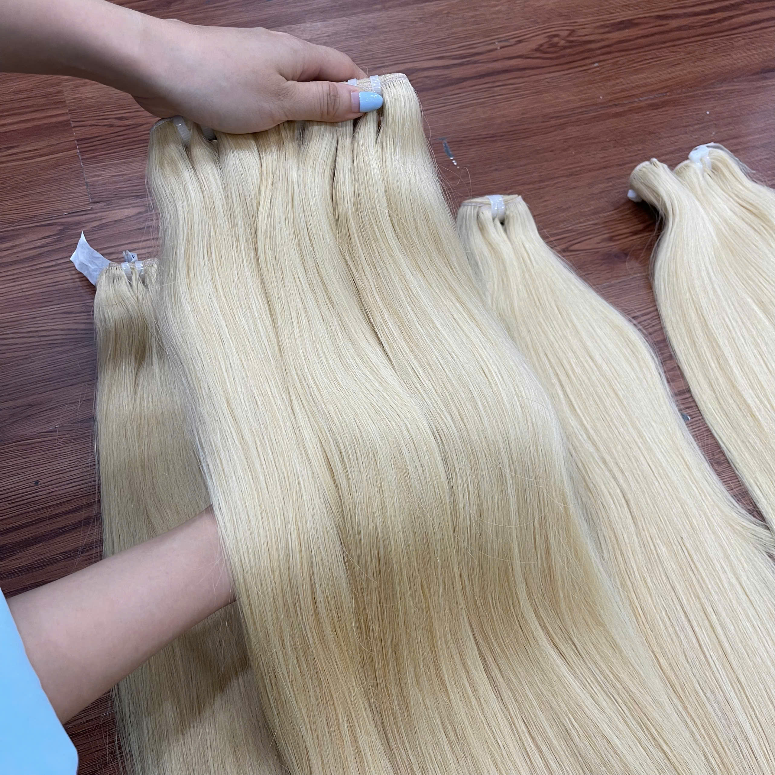 สีบลอนด์