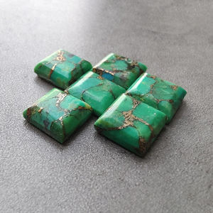 Turquesa Verde Auténtica, Corte Cuadrado Facetado, Piedra Calibrada con Reverso Plano, Disponible en Todos los Tamaños - Product Image 1