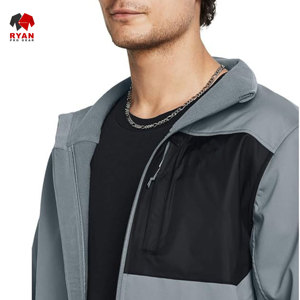 แจ็คเก็ตซอฟต์เชลล์ดีไซน์พิเศษสำหรับผู้ชาย ยี่ห้อ Ryan Pro Gear แบบซิป พร้อมโลโก้สั่งทำพิเศษ ทรงปกติ ดีไซน์กระเป๋า - Product Image 4