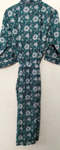 Bata Kimono Artesanal de Algodón Floral Verde Esmeralda, Transpirable y Ecológica, con Estampado Indio a Bloque, Larga - Product Image 4