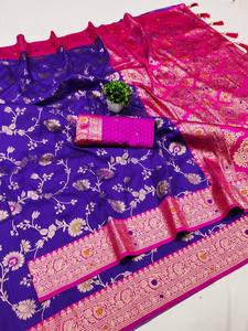 Sari en soie Banarasi élégant avec un design de pallu contrastant - Product Image 3