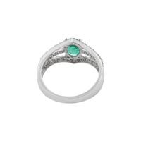 Bague triple à trois branches en or blanc 18 carats avec émeraude ovale naturelle et diamants pavés, Memoria Jewels
