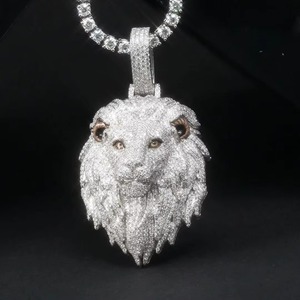 Pendentif Tête de Lion de Luxe en Argent 925 avec Moissanite Ronde Taille Brillant et Micro-Incrustation, Breloque Thème Homme pour Usage Quotidien - Product Image 5