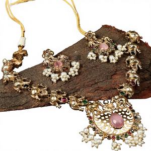 Conjunto nupcial indio de acero inoxidable chapado en oro, estilo bohemio, bicolor, hecho a mano, con motivo de elefante real / Conjunto de collar y aretes para boda - Product Image 1