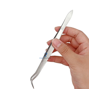 Pinzas para Aplicaciones Médicas, Instrumento Quirúrgico de Acero Inoxidable para Manipulación de Tejidos, Herramienta Quirúrgica Clínica de Precisión - Product Image 1