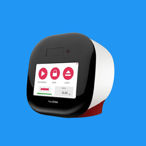 Analyseur ADAM rWBC2 nanoentek pour la sécurité des transferts sanguins et la vérification de la dépletion des leucocytes, analyseur rapide et automatisé des cellules blanches restantes. - Product Image 1