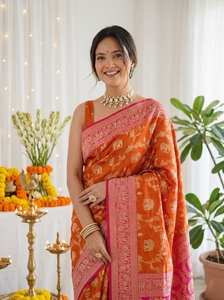 Sari de Seda Suave Banarasi con Tejido Jaal Zari en Contraste, para Fiestas Tradicionales, Sin Arrugas, Protección Solar - Product Image 6