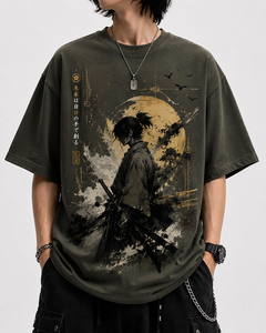 Camiseta con Estampado de Guerrero Estilo Anime, Algodón Grueso, Corte Holgado - Product Image 1