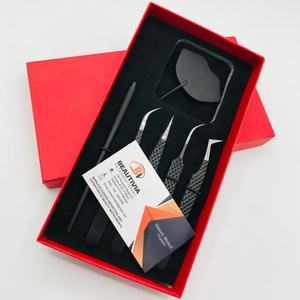 Pince à épiler personnalisée noire mate avec logo pour extensions de cils, en acier inoxydable durable, à pointe diamantée, pour volume et fibres - Product Image 1