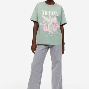 Venta al por mayor de tops cortos lisos, camisetas básicas sin mangas para fitness, ropa de verano para mujer, top de punto acanalado, camiseta sin mangas con logo para mujer - Product Image 1