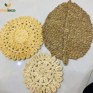 Napperon antidérapant tressé tissé en forme de feuille naturelle pour tables à manger Art Decor Table Setting Dinner Styling - Product Image 3