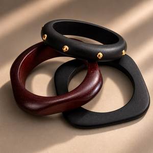 Bracelets en bois artisanaux de luxe, fabriqués à partir de bois naturel de qualité supérieure, artisanat contemporain pour femmes, exportations Uttar. - Product Image 1