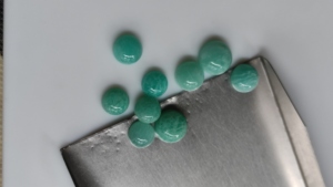 Prix de gros usine Cabochon de pierre précieuse Amazonite naturelle en vrac, forme ronde de 10 mm, à dos plat - Product Image 2