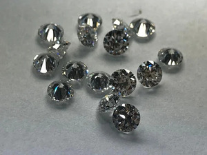 Diamant de laboratoire de haute clarté, 0,5 ct, rond, couleur D, pureté VVS, brillant, pour fabricants de bijoux - Product Image 1