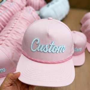 Gorra de Béisbol Deportiva con Logotipo Bordado Personalizado ODM, 5 Paneles, Visera Plana, Tela Impermeable, Orificios Cortados con Láser, Cierre a Presión - Product Image 3
