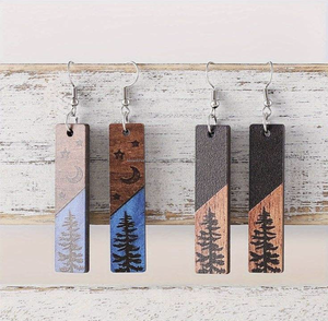 Pendientes colgantes de madera y resina hechos a mano, diseño floral con concha de perla y detalles de ratán para mujer - Product Image 1