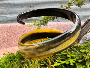 Bracelet en corne de buffle, bracelet serpentin unique par Decor World Expo - Product Image 6