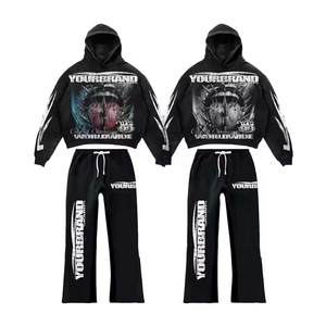 Ensemble de survêtement homme streetwear avec impression 3D en relief, sweat à capuche et pantalon de jogging, motif graphique à bords coupés, vente en gros - Product Image 1