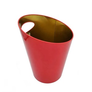 Cubo de hielo metálico con revestimiento de color rojo, ideal para fiestas, eventos y reuniones. - Product Image 5