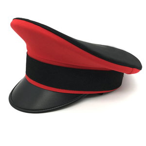 Gorra Formal Profesional con Visera Negra, Cordón Dorado y Emblema de Escudo, Venta al por Mayor - Product Image 4