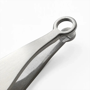 Tijeras de acero inoxidable con cuchilla curva para nariz, para diestros, con anillo de sujeción, recortador de barba a presión manual, herramienta de belleza para cejas, tijeras para nariz - Product Image 4