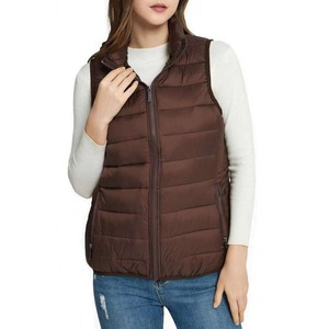 Chaleco Acolchado para Mujer, Diseño Premium, Protección Contra el Viento, Color Único, Fabricante al por Mayor - Product Image 2