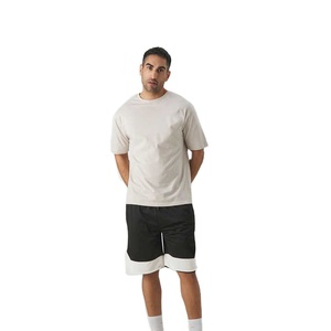Pantalones cortos deportivos de malla de algodón 100% personalizados para hombre, cierre de cintura elástica, ropa de calle informal bordada ecológica para entrenamiento de gimnasia - Product Image 5