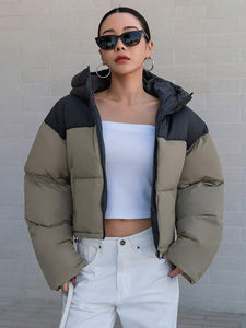 Nouvelle veste matelassée pour femme avec logo personnalisé, vêtements de sport d'hiver, vêtements de sport personnalisés, vestes matelassées personnalisées pas chères - Product Image 2