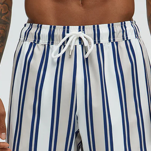 Shorts pour hommes avec options de couleurs polyvalentes, adaptés à toutes les saisons, coupe moderne et texture douce, vêtements décontractés pour hommes avec logo personnalisé - Product Image 2