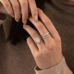 Anillo de Compromiso/Boda Vintage de Oro Amarillo de 14k con Diamante Cultivado en Laboratorio IGI/GIA, Unisex, Oro Blanco Fino para Aniversario, Ideal para Fiestas - Product Image 1