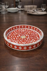Resin <b>Serving</b> <b>Tray</b> <b>With</b> <b>Handle</b> & Coaster Set Elegant Resin <b>Serving</b> <b>Tray</b> for Modern Homes Decorative Resin <b>Serving</b> <b>Tray</b> - Product Image 4