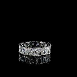 Anillo de Eternidad de Oro de Lujo con Corte Radiante para Mujer, Elegante Joyería para Bodas y Aniversarios - Product Image 1