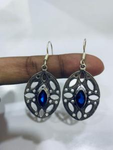 Pendientes de plata alemana de alta calidad con circonita estilo filigrana, joyería al por mayor para mujer, hechos a mano. - Product Image 1