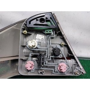 ชุดไฟท้ายขวา (ฝั่งผู้โดยสาร) รุ่น S-class รหัส A2208200864 - Product Image 5