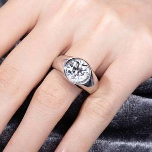 Anillo de Diamante Moissanite para Mujer y Hombre, Anillos de Diamantes Disponibles para la Venta - Product Image 3