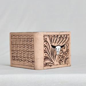 Cartera de Cuero Genuino Hecha a Mano con Grabado de Calavera de Toro, Estilo Vintage, Cierre Plegable, Cartera Corta para Uso Diario Masculino - Product Image 2