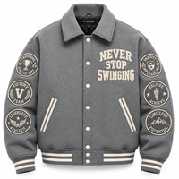 Veste de baseball grise pour homme avec patchs brodés 'Never Stop Swinging', style preppy, en coton, pour l'automne
