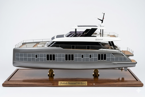 Modèle de bateau en cèdre peint à la main sur mesure, Sunreef 80 Eco (série Sunreef), 36 pouces, OMH CM492 - Product Image 1