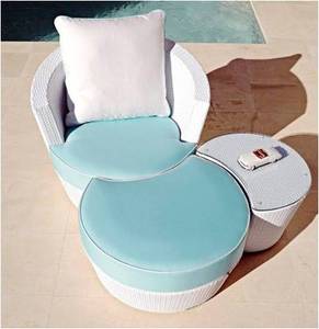 Sofá contemporáneo de ratán para exteriores de una plaza con cojín blanco. Muebles de Jardín Impermeables y Sillón de Patio Resistente a la Intemperie - Product Image 2