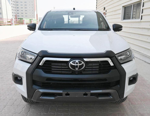 Pick-up 4x4 Diesel Turbo d'occasion 2024 pour Hilux Revo, conduite à gauche, sièges foncés - Product Image 1
